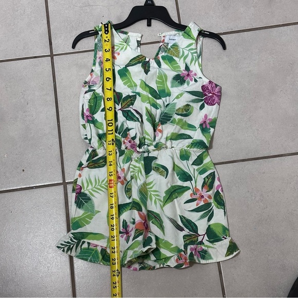 Old Navy Girls Green Floral Romper Size L(10/12) - Picture 8 of 8